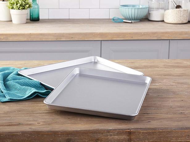 The Best Sheet Pans for Perfect Cookies, Pizza and More