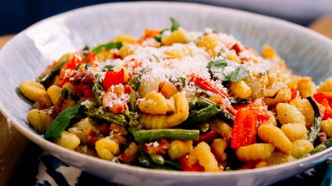 Roasted Gnocchi and Veggies Sheet Pan Dinner